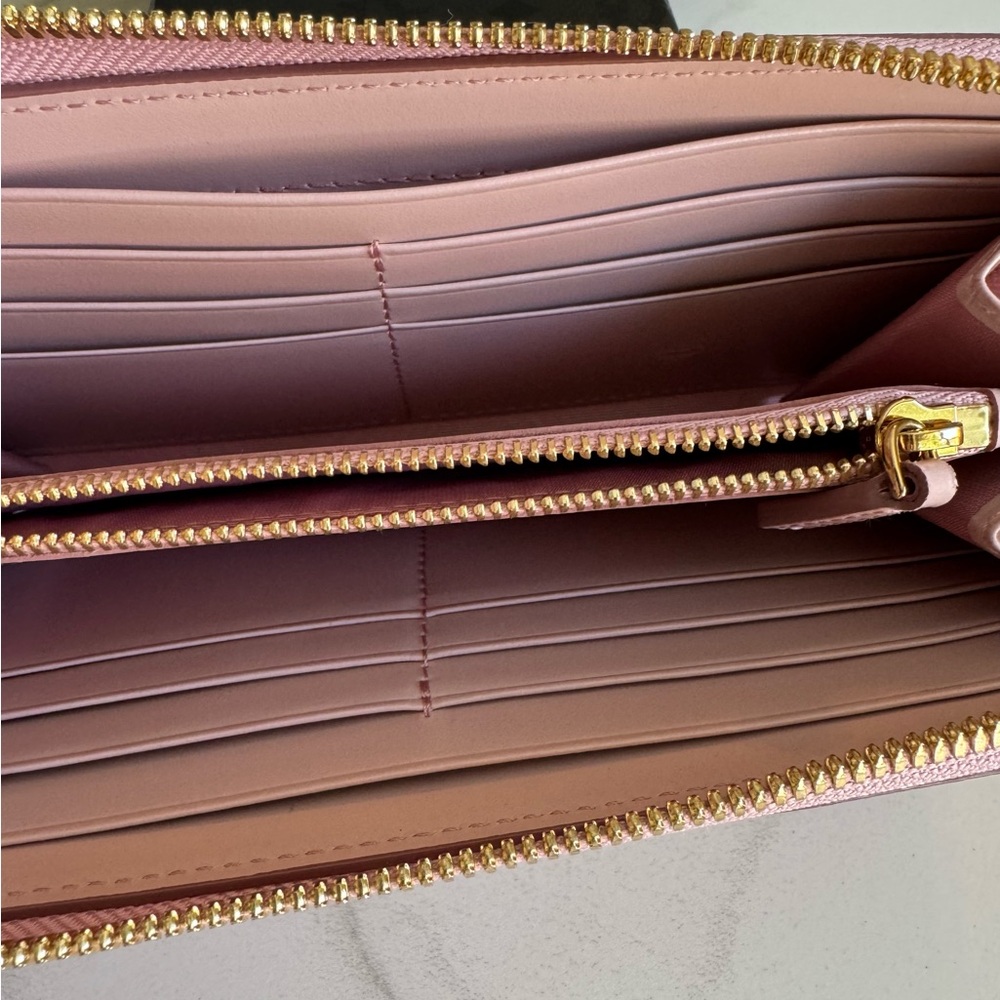 MCM Full Inclusion Leather Continental Wallet in Blush Color - Picture 6 of 10